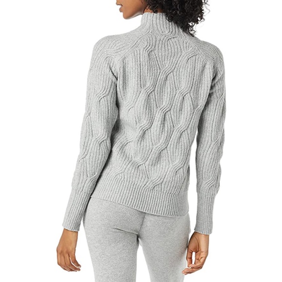 NEW: Chunky Knit Ultrasoft Grey Cable Knit Sweater - Picture 3 of 3